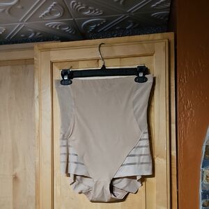 HoneyLove Queen Brief High Waist Tummy Control Shapewear Sand Tan NWOT